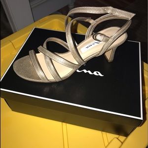 NEVER WORN Gold Heels